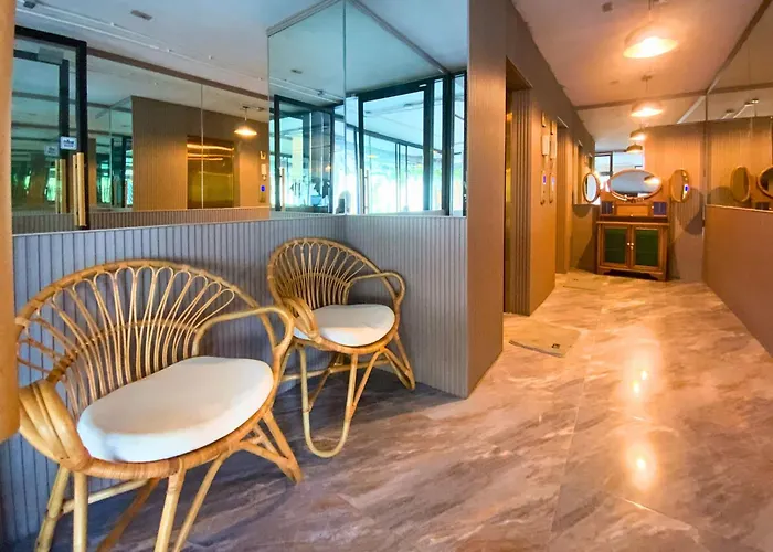 Goldsmith 3* Bangkok